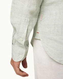 Giles Linen